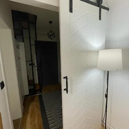 Element 아파트 쿠르셰바츠