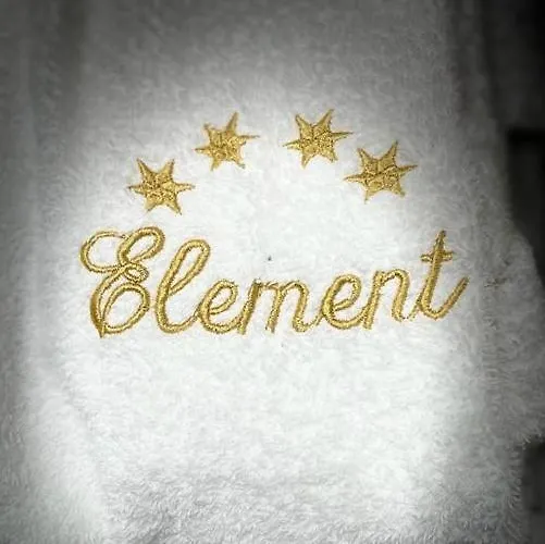 アパート Element *