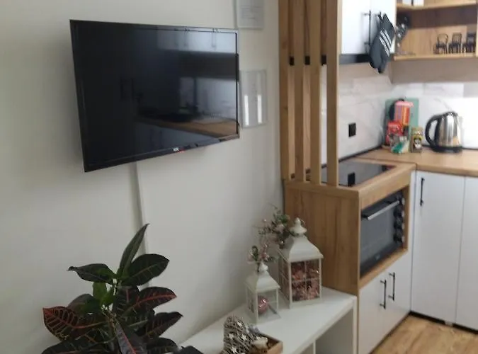 Element アパート